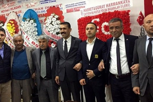 İYİ Partili 169 kişi MHP'ye geçti