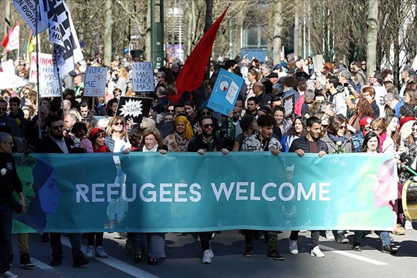 Belçika'da ırkçılık ve ayrımcılık karşıtı gösteri