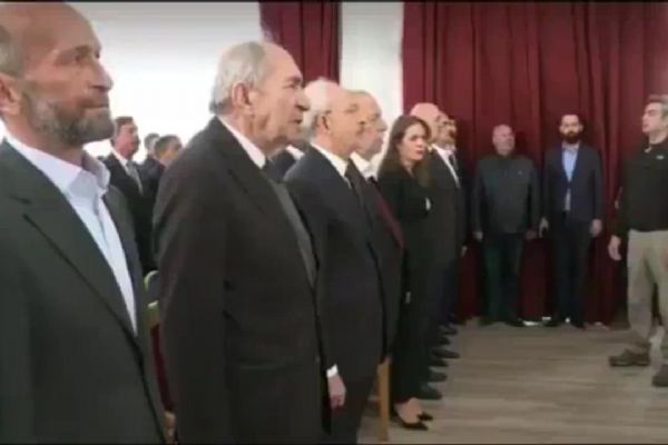 CHP'li Erdem Gül, İstiklal Marşı'nı okumadı