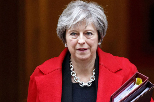 Theresa May'den istifa sinyali