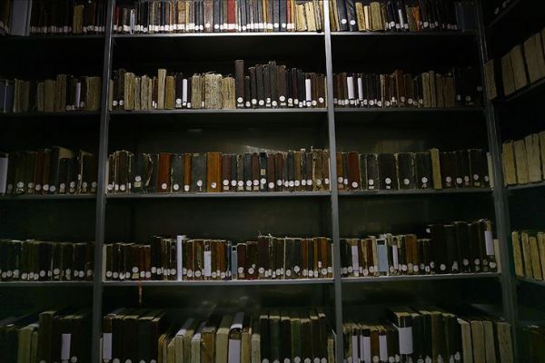 Binlerce yıllık nadide yazma eserler 'dijital ortamda'