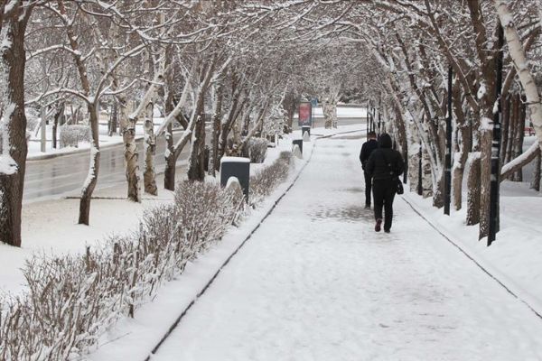 Doğu'da kar yağışı etkisini sürdürecek