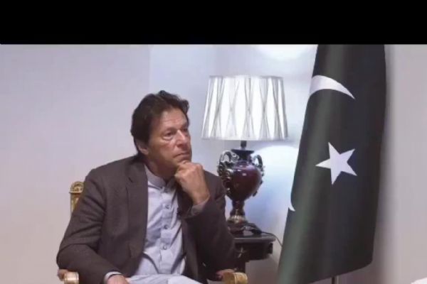 Pakistan Başbakanı Imran Khan, Doğu Türkistan konusunda 3 maymunu oynadı