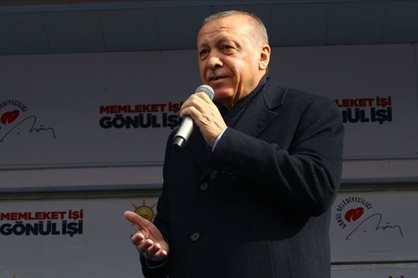 Erdoğan: Sahte senet tüccarlarına Ankara'yı teslim edemeyiz