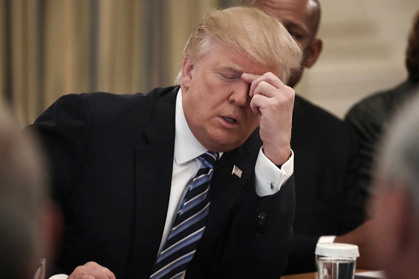 Demokratlar, Mueller’ın Trump raporunun tamamını görmek istiyor