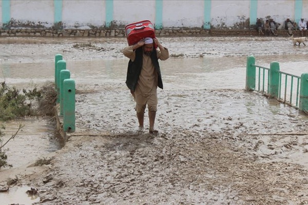 Afganistan'da sel felaketi: Ölüler var