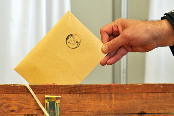 Kılıçdaroğlu, Bahçeli ve Akşener oyunu kullandı