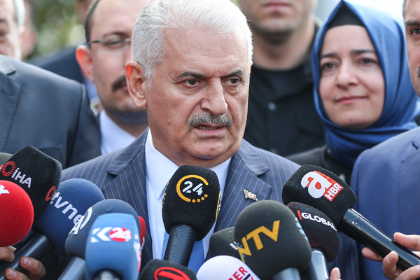 Binali Yıldırım: Tebrik etmesini biliriz, süreç devam ediyor