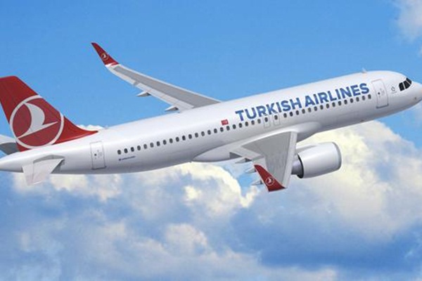 THY'nin Londra-Antalya doğrudan seferleri başladı