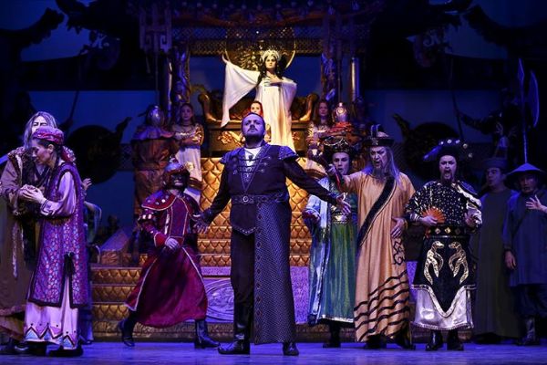 'Çin prensesi' 3 bin kişilik sahneye taşınıyor