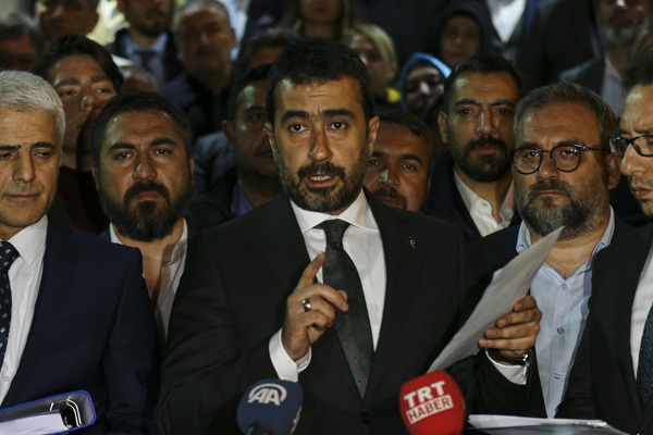 AK Parti, Ankara'nın 25 ilçesinde seçim sonuçlarına itiraz etti