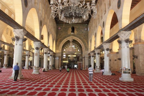 Türk ziyaretçiler Miraç gecesi Mescid-i Aksa'da