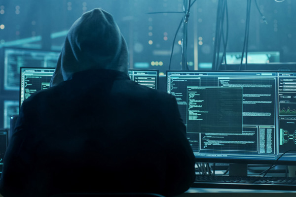 İngiltere'den İran Devrim Muhafızları'na siber saldırı suçlaması