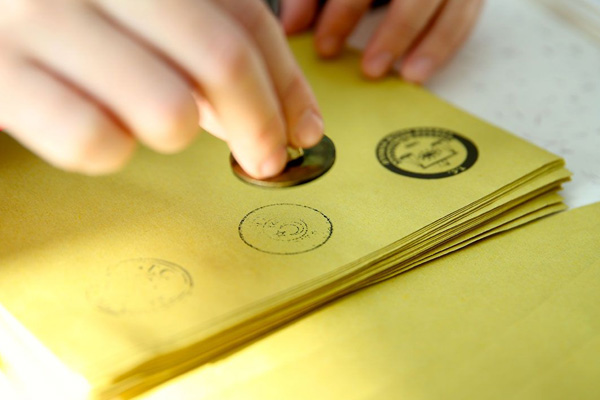 Ankara'nın 11 ilçesinde oylar yeniden sayılacak