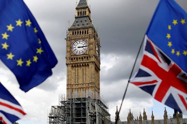 Avam Kamarasından, 'anlaşmasız Brexit'i önleyecek tasarıya onay
