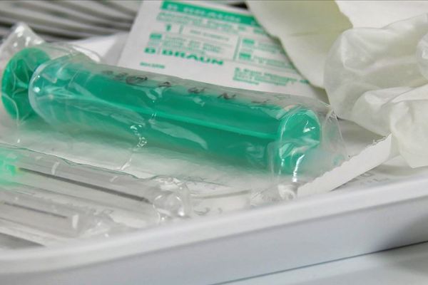 Menenjitin en tehlikeli türüne karşı 'aşı olun' uyarısı