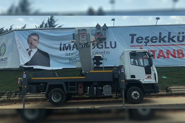 İmamoğlu’ndan flaş hamle: 'Teşekkürler İstanbul' yazılı pankartlar asıldı