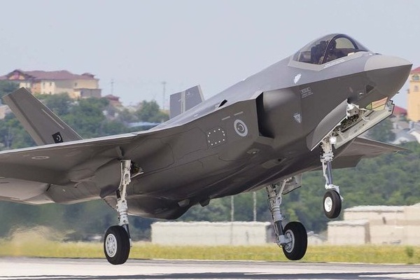 Pentagon'dan F-35 açıklaması
