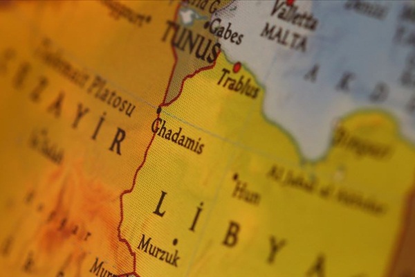 Libya'da Hafter, Trablus'u ele geçirmek için saldırı başlattı