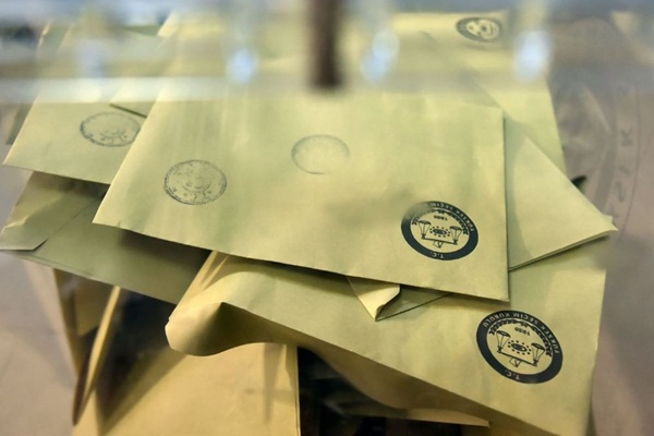 CHP itiraz etti, YSK olağanüstü toplandı