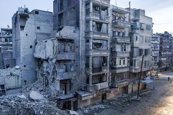 Esed rejimi Suriye'de 216 kez kimyasal silah kullandı