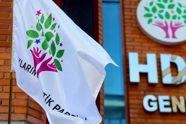 HDP'nin kutlamasındaki terör propagandasına soruşturma