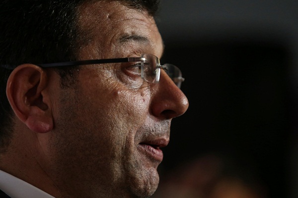 Ekrem İmamoğlu hakkında suç duyurusunda bulunuldu