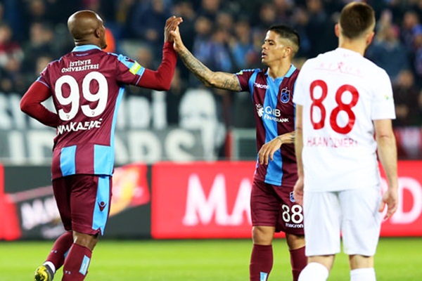Trabzonspor, Antalyaspor'u 4-1 mağlup etti