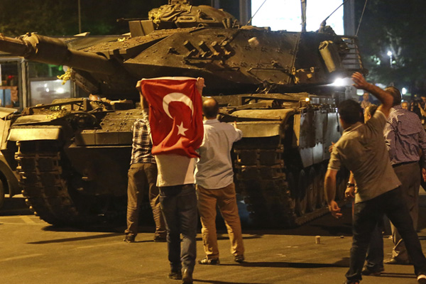 İşte darbecilerin 15 Temmuz'daki telsiz kayıtları: Kan donduran katliam emri