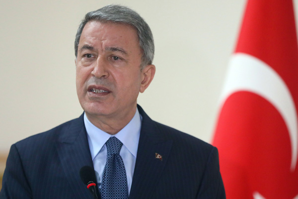 Bakan Akar'dan Ege ve Akdeniz uyarısı