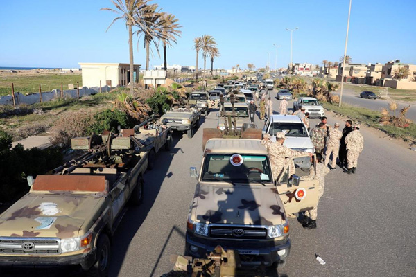 Libya'da aşiret liderlerine çağrı: Gençleri Hafter'in saflarından çekin