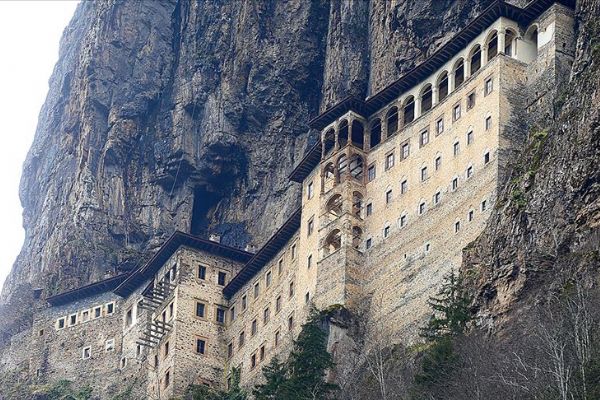 Sümela Manastırı açılış için gün sayıyor