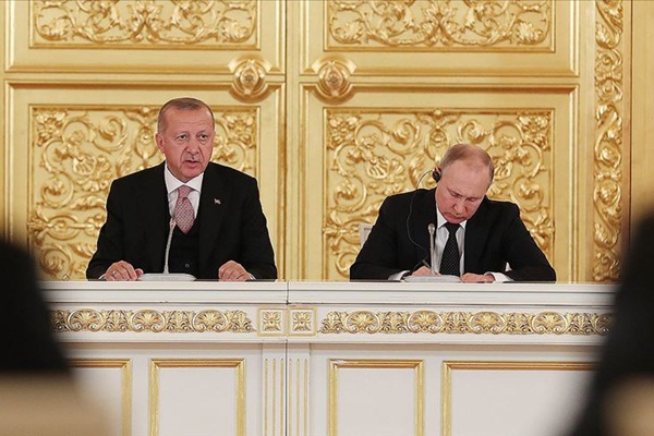 Erdoğan: Terör odaklarını Suriye'den söküp atmakta kararlıyız