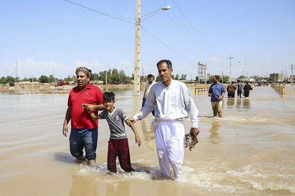 Sel yardımı için İran’a, sadece Türkiye ve Katar yardım eli uzattı