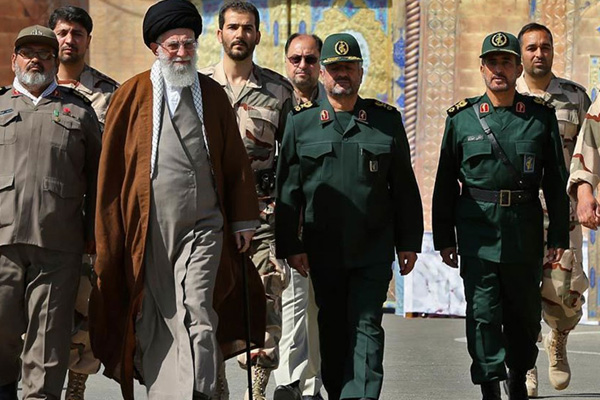 İran'da güvenlik, siyaset ve ekonominin merkezindeki güç: Devrim Muhafızları Ordusu