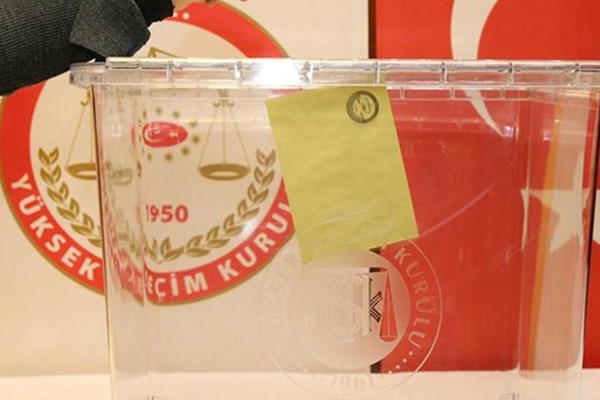 YSK'dan flaş karar: KHK'lı başkanlara mazbata verilmeyecek