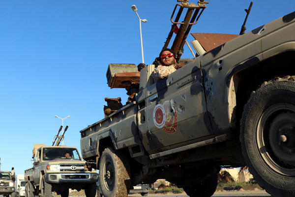 Libya'da gerginlik tırmanıyor: Hafter'in ordusu bir savaş uçağı düşürdü