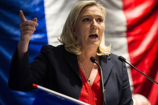 Le Pen, AP seçimlerinde Kur'an ve başörtüsünü hedef alacak
