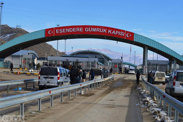 Hakkari'de 221 kilogram patlayıcı le geçirildi