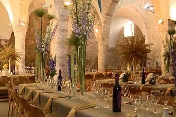 İsrail belediyesi, tarihi camiyi bara dönüştürdü