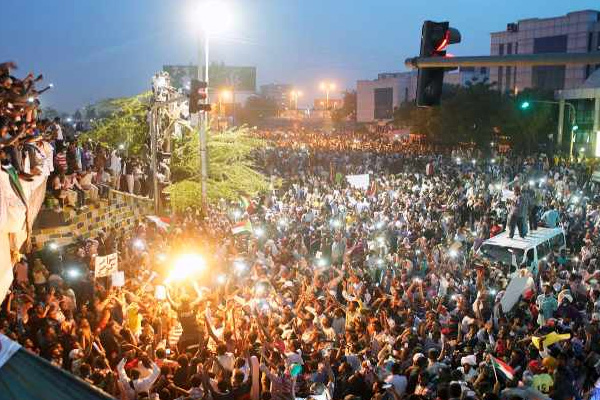 Almanya, AB ve BM'den Sudan'a itidal çağrısı