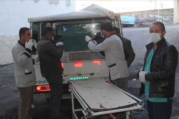Van'da 6 erkek cesedi bulundu