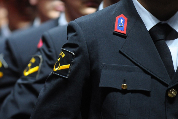 TSK'dan 1412 personel ihraç edildi