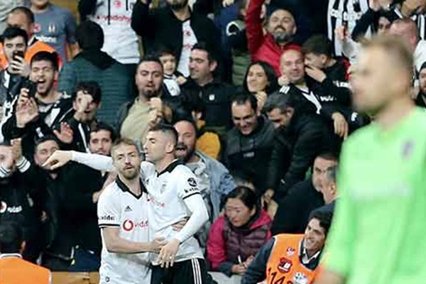 Beşiktaş, Başakşehir'i mağlup etti