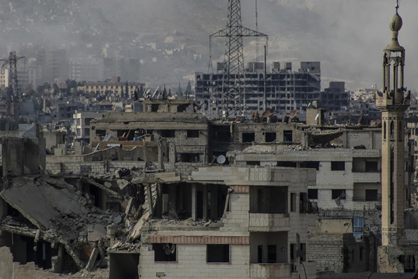 Rus uçakları İdlib'i bombaladı