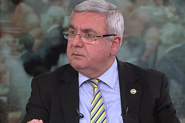 Mehmet Metiner: KHK'lı isimlere mazbatalarının verilmemesi demokratik değil