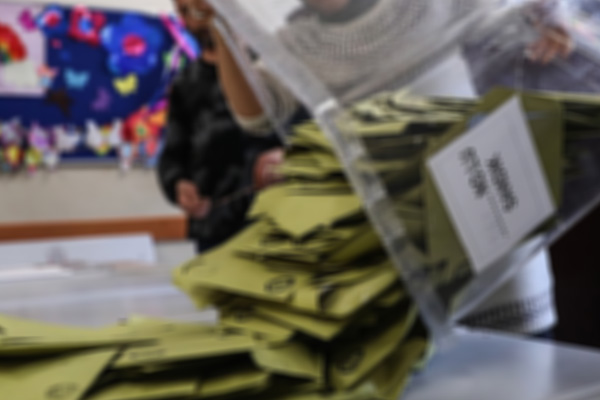 Ak Parti ve MHP'den YSK'ya ardı ardına Maltepe başvuruları