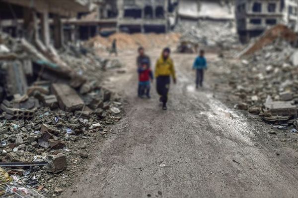 Esed rejimi bölgesindeki çocuklar uyuşturucu batağında