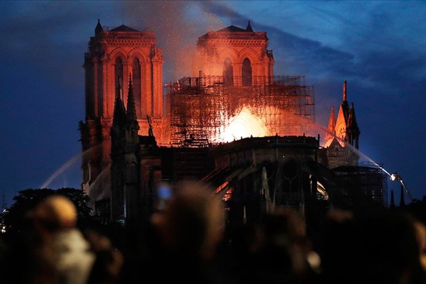 Notre Dame yangınının nedeniyle ilgili açıklama