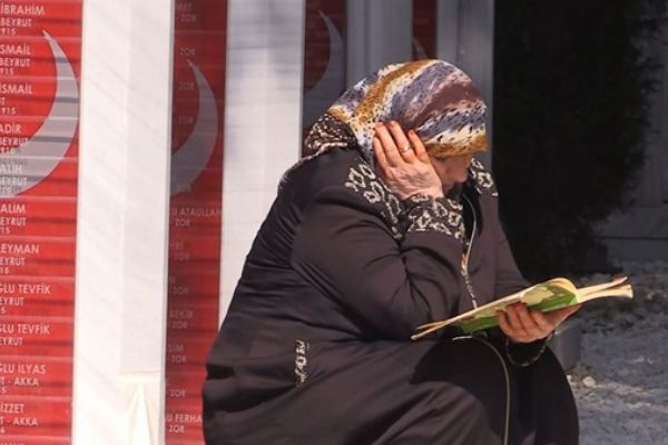 'Vatan için toprağa düşmüş' hemşehrileriyle duygusal buluşma